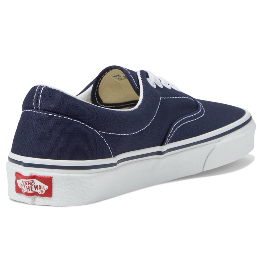Vans Era, Navy Size 8, new with tags.